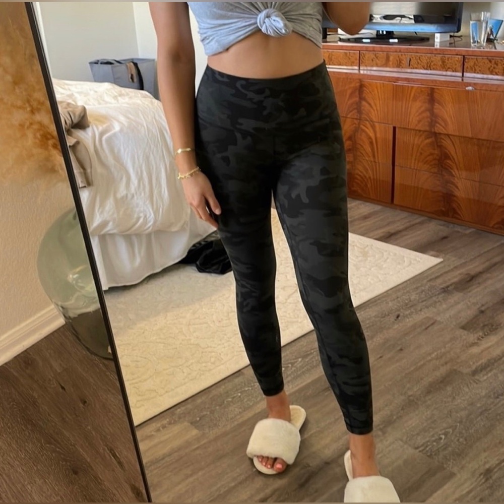 Lululemon Align High Rise 25” Black Camo Coal Multi Leggings Size 4